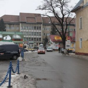 Чорновола, гастроном Центральний, напрямок руху на Івано-Франківськ, Богородчани